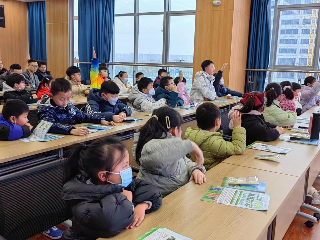 華展貓先生，校園垃圾分類活動，智能垃圾分類